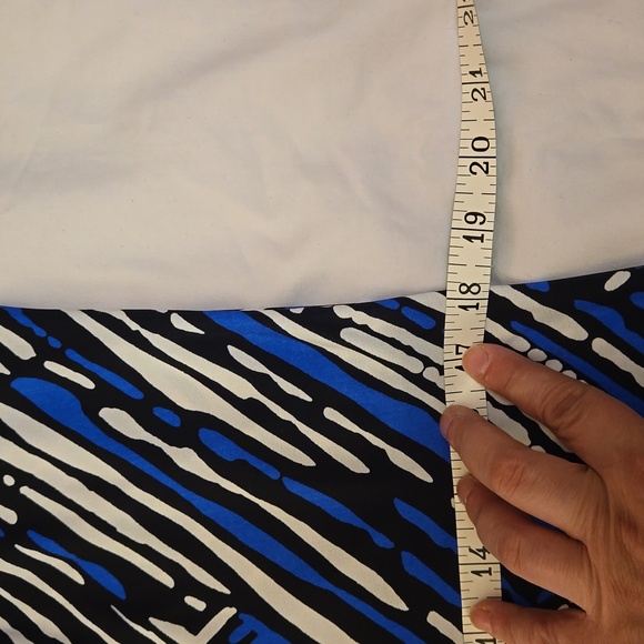 Joseph Ribcoff dress. Women's sz 10. - Picture 9 of 10